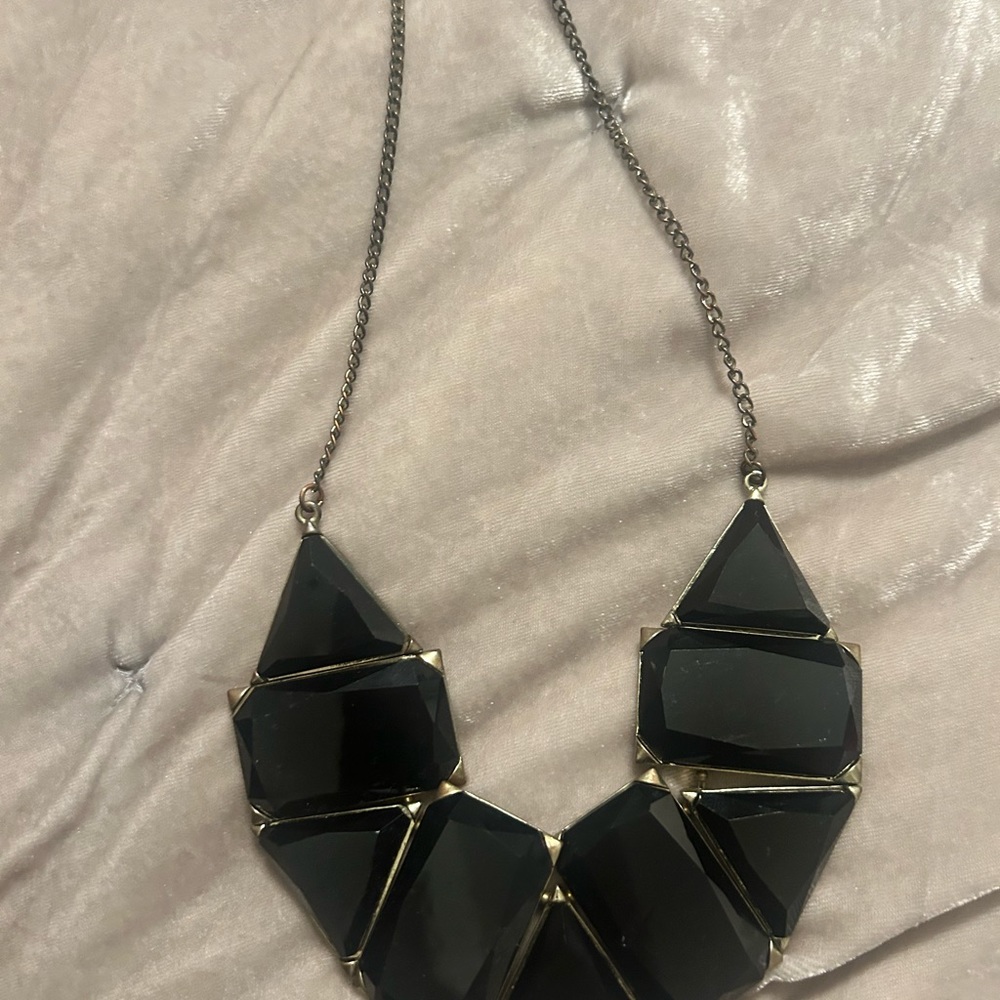 Used necklaces - Picture 8 of 14